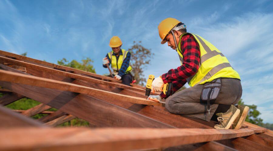Professional Flat Roofing Installation services in Winchester, IN